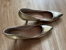 Collection shoes gold for sale  RUGBY