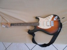 Chitarra elettrica cort usato  Frattaminore
