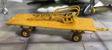 Equipamento terrestre escada de embarque de reboque e aeronave USAF bem construído em escala 1/48 LEIA comprar usado  Enviando para Brazil