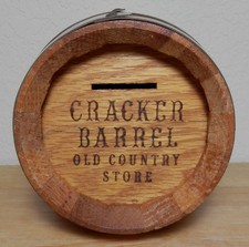 VINTAGE CRACKER BARREL OLD COUNTRY STORE MADEIRA PICLES BARRIL COFRINHO COM TRAVA! comprar usado VINTAGE CRACKER BARREL OLD COUNTRY STORE MADEIRA PICLES BARRIL COFRINHO COM TRAVA! comprar usado  Enviando para Brazil