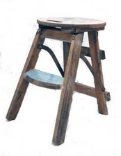 Folding wooden stool d'occasion  Expédié en Belgium