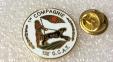 Pin lapel pin d'occasion  Les Lilas