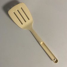 Tupperware almond nylon d'occasion  Expédié en Belgium