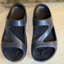 Dawgs women sandal for sale  Orting