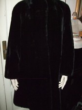 Helene couture pelliccia usato  Italia