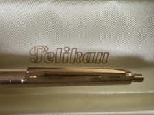 Pelikan penna sfera usato  Roma