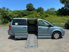 2008 chrysler town for sale  Newburgh
