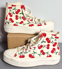 Converse women size for sale  Canton
