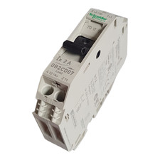 Schneider electric gb2cd07 d'occasion  Les Échelles