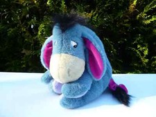 Disneyland stuffed blanket d'occasion  Expédié en Belgium
