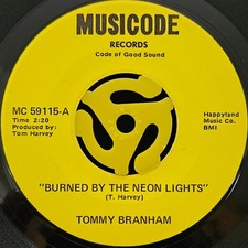 Country Bopper 45 - Tommy Branham - Burned By The Neon Lights - Musicode HEAR comprar usado  Enviando para Brazil