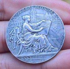 Superbe médaille art d'occasion  Jouques