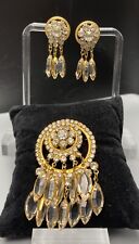 Conjunto de broche e brincos perfurados vintage conjunto de moldura Cha Cha cristal tom dourado comprar usado  Enviando para Brazil