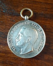 Vittorio emanuele iii usato  Latina