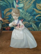 Figurine statuette porcelaine d'occasion  Ligny-en-Barrois