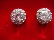 Boucles oreilles clous d'occasion  La Trimouille