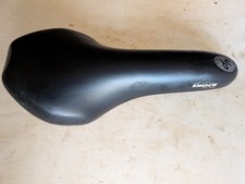 Selle vélo ancien d'occasion Selle vélo ancien d'occasion  Laignes
