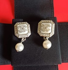 orecchini argento chanel usato orecchini argento chanel usato Riva del Garda