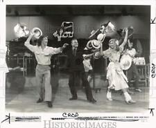 1980 Press Photo Cast realiza uma dança deslumbrante em "Xanadu" - pip33606, usado comprar usado  Enviando para Brazil