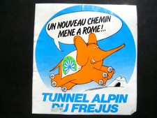 Autocollant automobile ancien d'occasion  Toulon-
