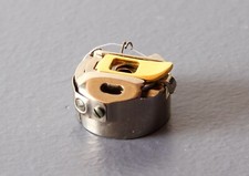 Estojo de bobina Bernina bordado gancho rotativo 9mm 640, 560, 580 (trava dourada) comprar usado  Enviando para Brazil