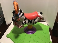 Fisher Price Go Baby Go Bounce & Spin zebra passeio infantil luzes som comprar usado  Enviando para Brazil