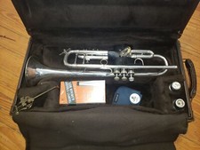 Trompete de prata Bach Stradivarius 180S37--Chem limpo, com manutenção, extras, barato! comprar usado  Enviando para Brazil