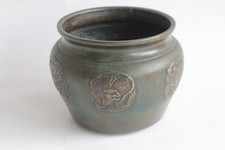 Pot bronze tigre d'occasion Pot bronze tigre d'occasion  Seyssel