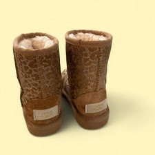 Uggs toddlers classic for sale  Hoffman Estates