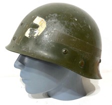Old military helmet d'occasion  Expédié en Belgium