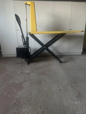 Transpallet elettrico usato  Vezza d'Alba