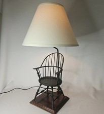 Lámpara de mesa Windsor para silla y pantalla peine de madera asiento con brazo trasero clásico americano decoración segunda mano  Embacar hacia Mexico