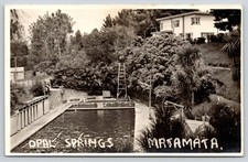 Opal Hot Springs & Holiday Park Pool 1958 Matamata Nova Zelândia cartão postal RPPC comprar usado  Enviando para Brazil