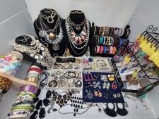 jewelry huge costume lot for sale jewelry huge costume lot for sale  Cape Girardeau