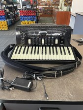 Used roland accordion for sale  Anaheim