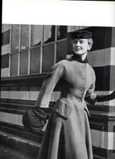 Publicite mode fashion d'occasion  Baignes-Sainte-Radegonde