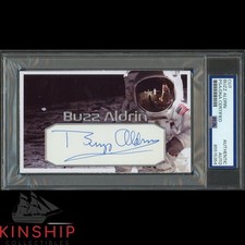 Buzz aldrin signed d'occasion  Expédié en Belgium