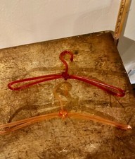 (2) Cabides sociais vintage transparente acrílico Lucite - NÓ EXCLUSIVO - Roupas 15 1/2"  comprar usado  Enviando para Brazil
