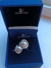 AUTÊNTICO SWAROVSKI NOVO EM FOLHA Anel Duplo Nu Pérola Branca Tamanho 7 UE 55 comprar usado AUTÊNTICO SWAROVSKI NOVO EM FOLHA Anel Duplo Nu Pérola Branca Tamanho 7 UE 55 comprar usado  Enviando para Brazil