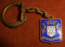 Enameled keychain brass d'occasion  Expédié en Belgium