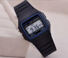 Orologio digitale polso usato  Portici