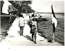 Atoll mururoa base d'occasion  Pagny-sur-Moselle