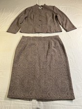 Collection woman skirt for sale  Hot Springs National Park