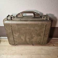 Usado, Estojo rígido verde pelicano tamanho médio vintage 18 x 12 x 6 com espuma comprar usado  Enviando para Brazil