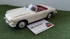 Mgb creme cabriolet d'occasion  Rochefort-Montagne