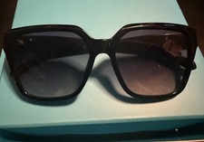 Black guess sunglasses for sale  LEEDS