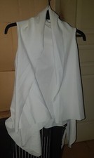 Gilet asymétrique blanc d'occasion  Saint-André-de-Sangonis