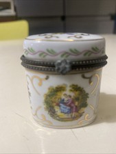 Pilulier jolie boîte d'occasion  Plounévez-Moëdec