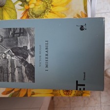 Victor hugo miserabili usato  Massa