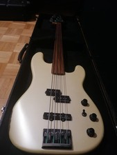 fender jazz bass usato  Biella